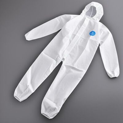 Safety Wear Disposable Medical Protective Clothing Featuring Fluid Resistant Properties and Comfortable Fit for Extended